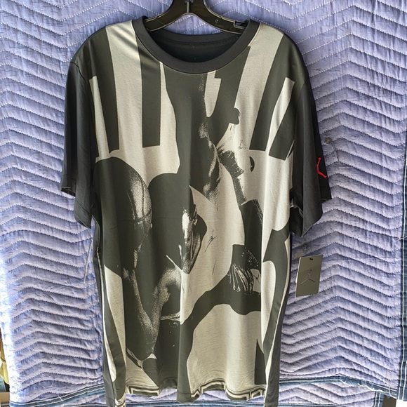 Jordan Tee - Picture 1 of 2